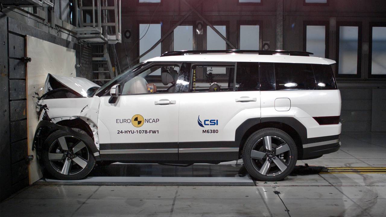 Краш-тест нового Hyundai SANTA FE 2024 от Euro NCAP на CarMaps.Ru смотреть онлайн