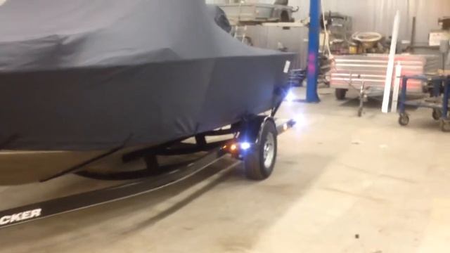 Габаритные фонари LED на легковых прицепах смотреть онлайн