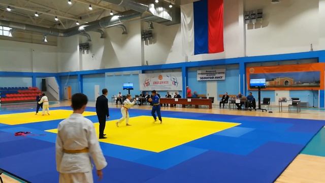 Золотой лист, 1 круг, 55кг смотреть онлайн