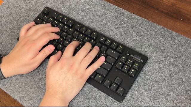 Razer DeathStalker V2 Pro TenKeyless - Typing Test (Razer Linear Optical Low-Profile) смотреть онлайн