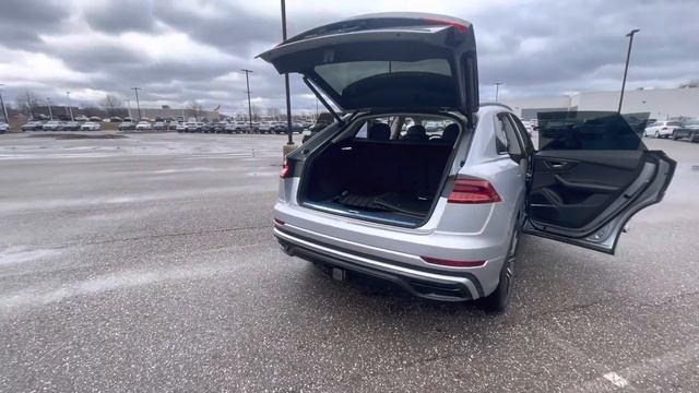 2019 Audi Q8 Quattro Premium Plus смотреть онлайн