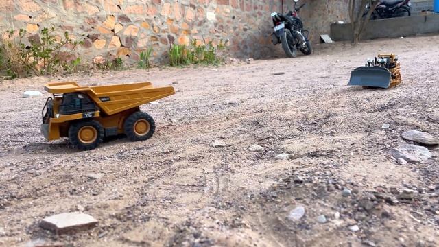 Range Rover Sport Toyota 4Runner Suzuki Jimny 4x4 monster truck Muddy Course Driving #2 смотреть онлайн