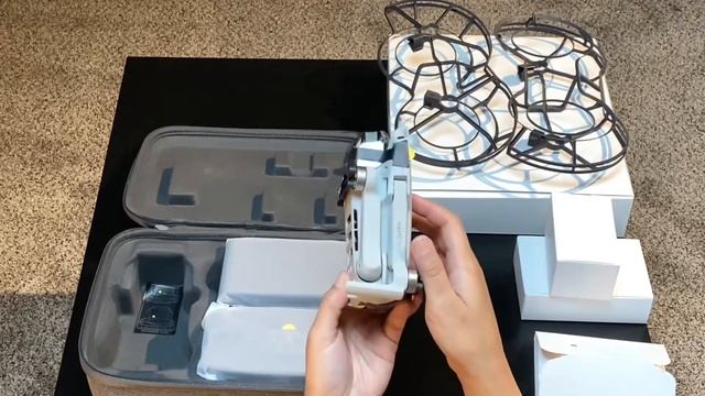DJI Mavic Mini FLY More Combo Unboxing смотреть онлайн