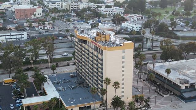 Drone DJI Mini Pro 3 Master Shots Ventura Beach Marriot смотреть онлайн