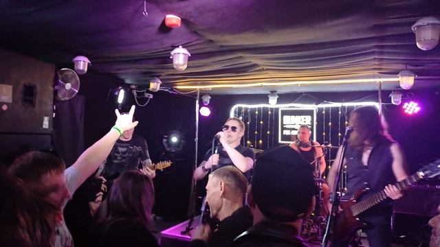 Manic Depression-Суисайд