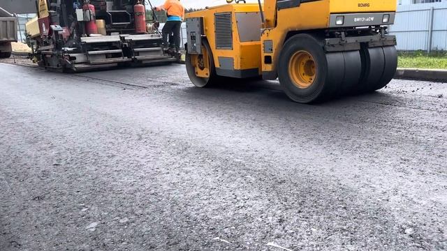 Асфальтирование вокруг здания смотреть онлайн