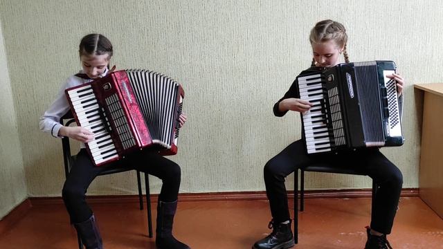 Корбут Ольга та Бех Єва - О. Доренський «Веселий настрій» смотреть онлайн