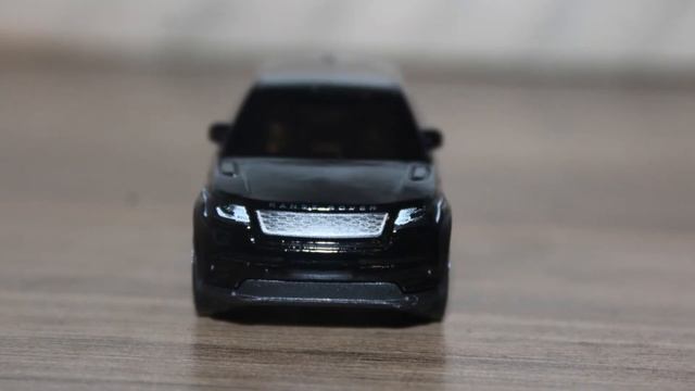Hotwheels Range Rover Velar смотреть онлайн