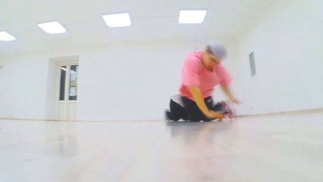 СМИРНОВхТРИФАНОВ | ВОСЕМНАДЦАТЬ | HOUSE DANCE CHOREO BY SMIRNOV MAX смотреть онлайн