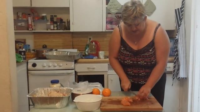 Салат с малосольной красной рыбкой и апельсинами-38,2017год смотреть онлайн