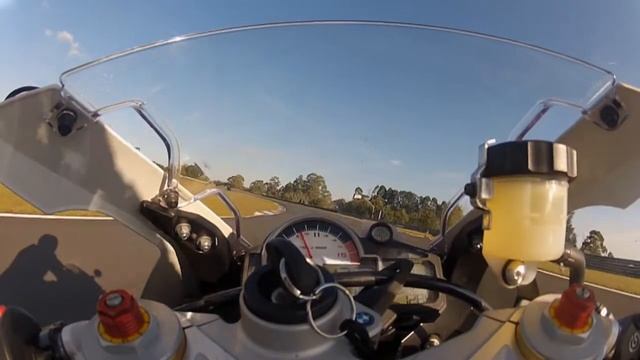 Track Day 30/06/2012 AIC Cam frente BMW S1000RR смотреть онлайн