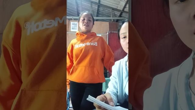 English Class: One of my smart students is speaking about her favorite book смотреть онлайн