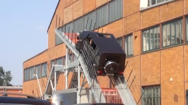 Че вытворяет этот Гелик Gelendwagen 6.3 AMG смотреть онлайн