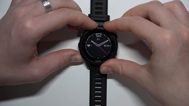 GARMIN FORERUNNER 255s | Как настроить готовый циферблат на часах GARMIN FORERUNNER 255s смотреть онлайн