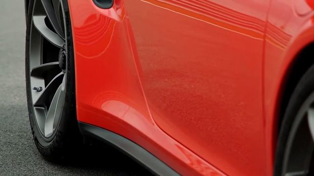 Porsche 911 GT3 RS Lava Orange Exterior Design | AutoMotoTV смотреть онлайн