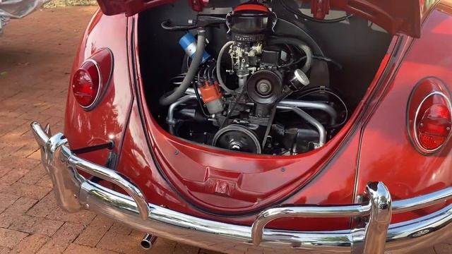 1962 VW Beetle Cold Start смотреть онлайн