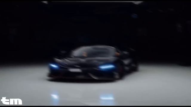 классный Эдит с машинами