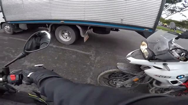 [ BMW F700 GS VS AKT RTX 150 ] -- PROS Y CONTRAS смотреть онлайн