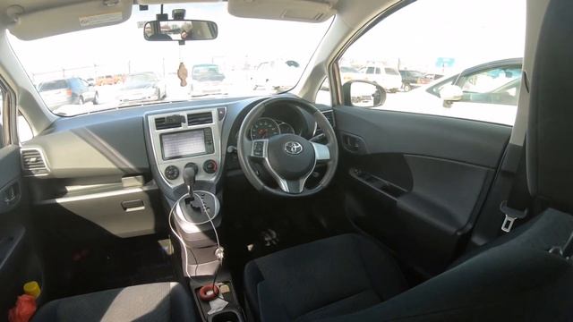 Обзор Toyota Ractis 1,5 / 2012г.в./ 4балла с аукциона Японии