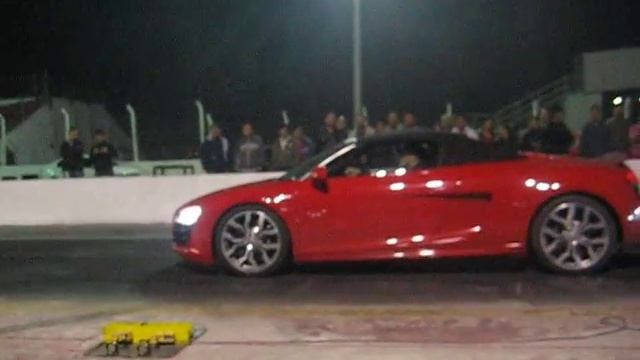Bmw M3 e46 vs Audi R8 Spyder V10 смотреть онлайн