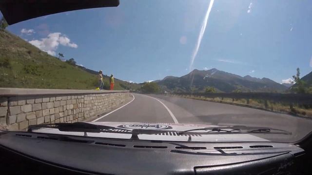 Parata martini Cesana Sestirere experience lancia delta integrale 8v stock смотреть онлайн