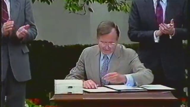 World News Tonight Quayle's Committee commercial 1992 смотреть онлайн