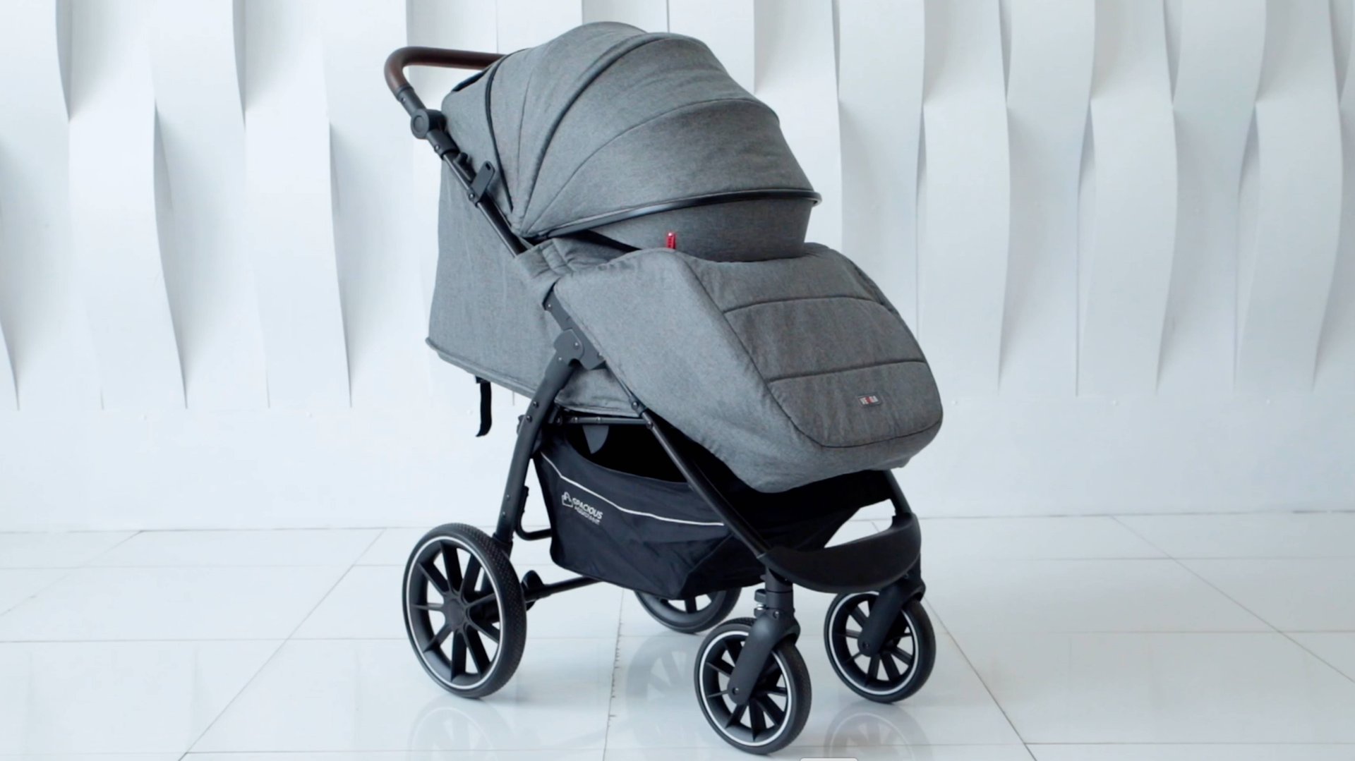 Что умеет Babycare Venga?