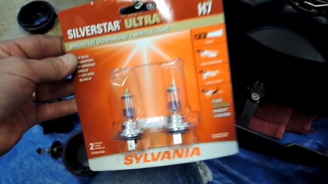 How To Replace All Front Light Bulbs In A BMW R1200RT смотреть онлайн