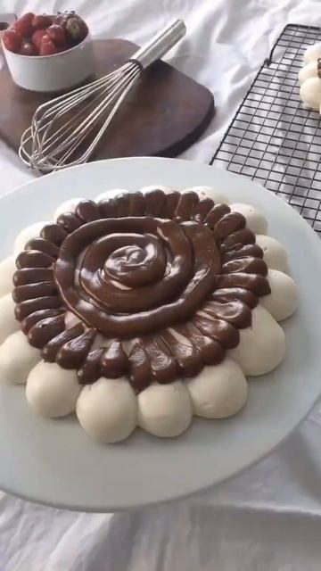 Pavlova 🍰!! #baking #shorts