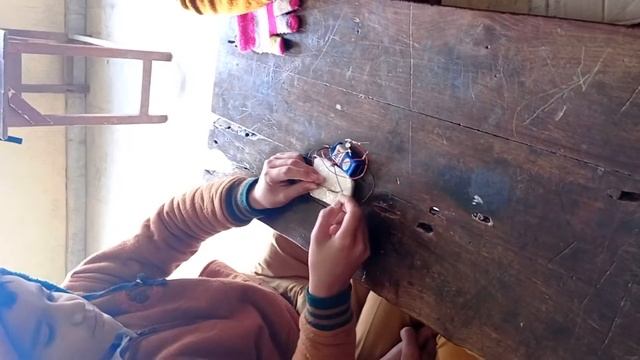 Class 6th simple switch with safety pin chapter 12|electricity and circuit| activity 4 смотреть онлайн