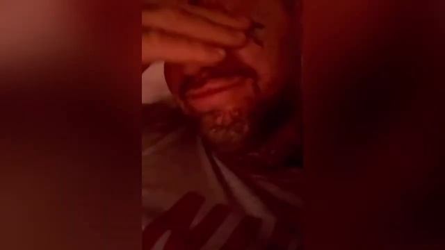 Il Brasiliano si commuove e piange in diretta per il suo compleanno смотреть онлайн