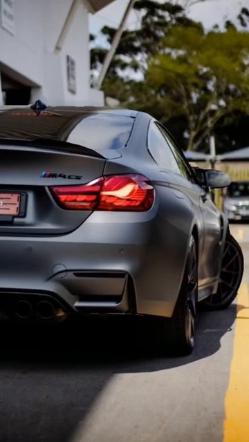 We wrapped this BMW M4CS in Argentic Grey Metallic! #bmw #bmwm #m4 #m4cs #argenticgreymetallic смотреть онлайн