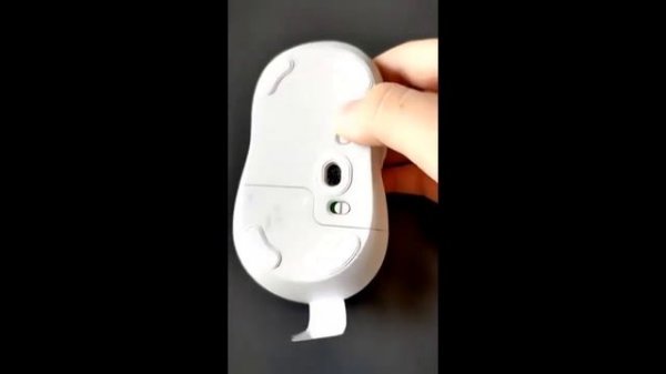 Review Logitech M650 Logi Signature Wireless Mouse Smart Wheel Scrolling Off-White Rose Graphite 2