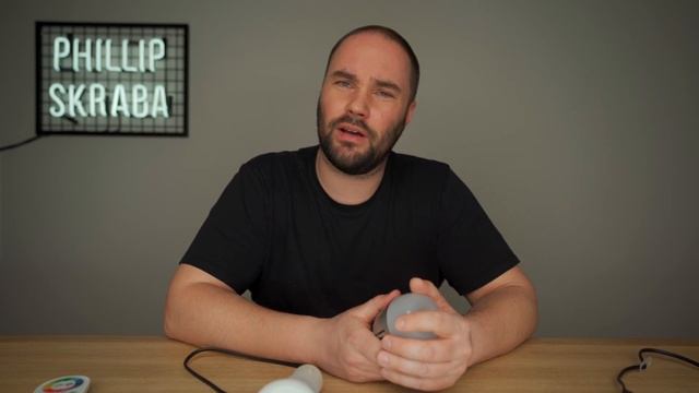 Aputure B7C Light Bulb - THE Light Bulb for Filmmakers смотреть онлайн