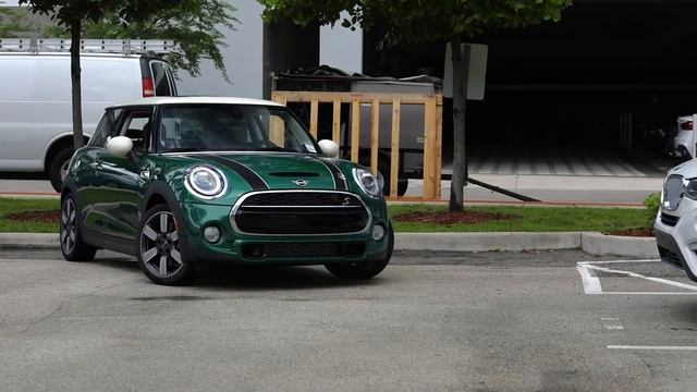 Braman Miami MINI | Mini Cooper Green 60 Anniversary смотреть онлайн