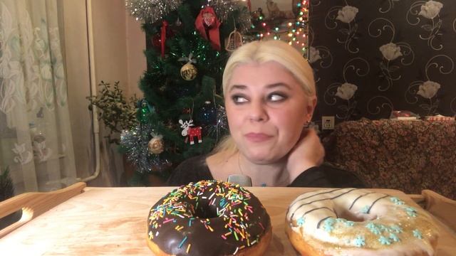 МУКБАНГ | ПОНЧИКИ В ГЛАЗУРИ | ХОРОШИЙ ВОПРОС | MUKBANG | GLAZED DONUTS 🍩 смотреть онлайн