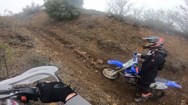 Divide Peak 2024 - BMW G450X - In The Mountain FOG! смотреть онлайн