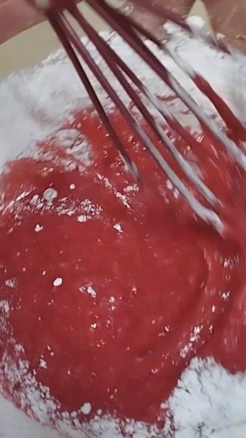 Натуральная ВИШНЕВАЯ ГЛАЗУРЬ за минуту #shorts #frosting #frostingrecipe смотреть онлайн