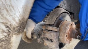 Замена заднего суппорта Ауди 80 б4