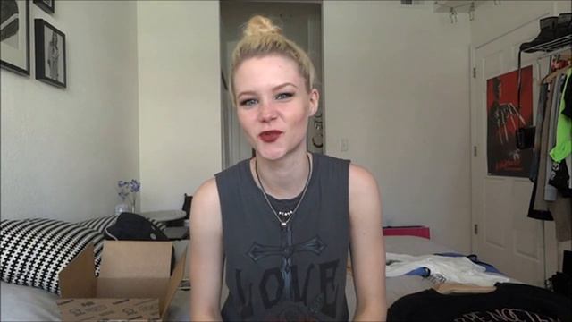 Haul: Karmaloop, Sheinside, & Goodwill! смотреть онлайн