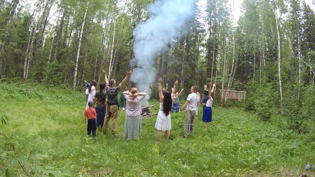 12 июня   первый обряд на храме Макоши