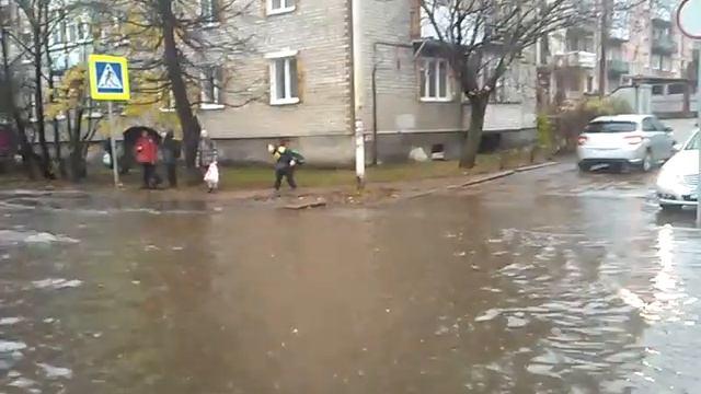 Потоп у школы смотреть онлайн