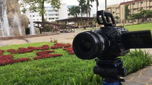 Blackmagic URSA Mini Pro 4.6K смотреть онлайн