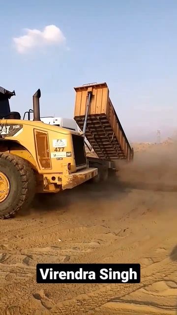 Mercedes Actros DumTruck Unloading Material Work in Saudi Arabia || #Virendrasingh #gulfjob #Driver смотреть онлайн