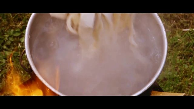 Homemade Steak Tagliatelle in Black Truffle Sauce with Firebox Stove смотреть онлайн