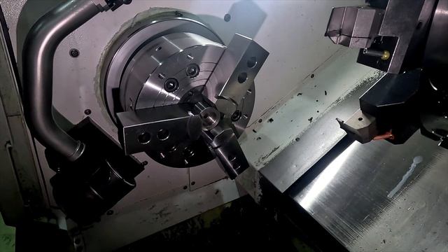 Торцевая канавка в сырых кулачках. Тонкостенное кольцо. смотреть онлайн