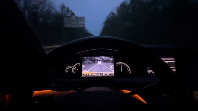 Вождение Mercedes Benz W221 S600 V12 B6 (бронь) с ночным видением,как в танке.
