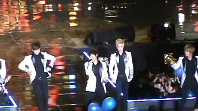 [Fancam] 121102 MBLAQ - Mona Lisa (Music Bank en Chile) смотреть онлайн