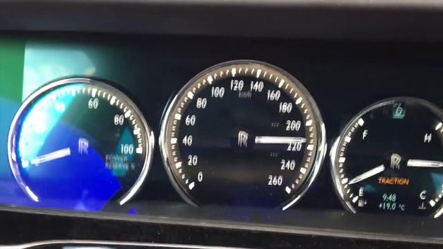 Rolls Royce Phantom 2020 V12 (571hp) //0-250km/h Acceleration Race Start / Autobahn смотреть онлайн