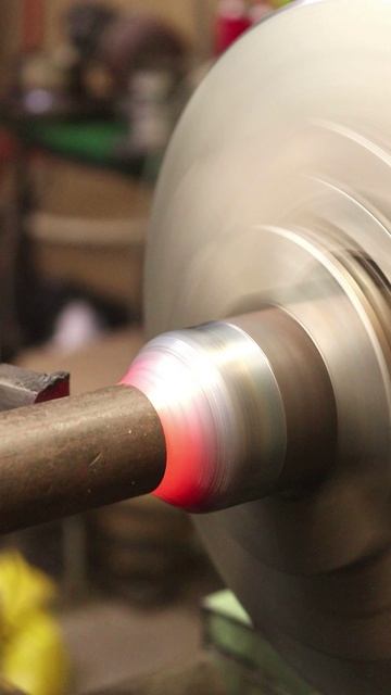 Соединил две трубы разного диаметра смотреть онлайн